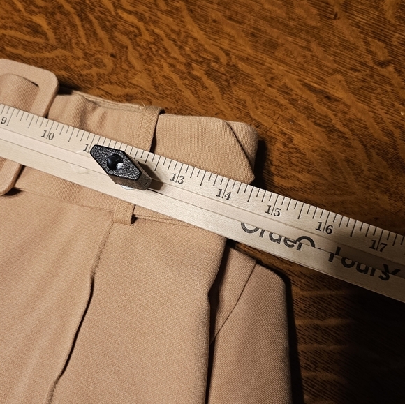 Drew Tan Stretch Pleated Legs Pants with Belt Women's Size 8 - Picture 5 of 9